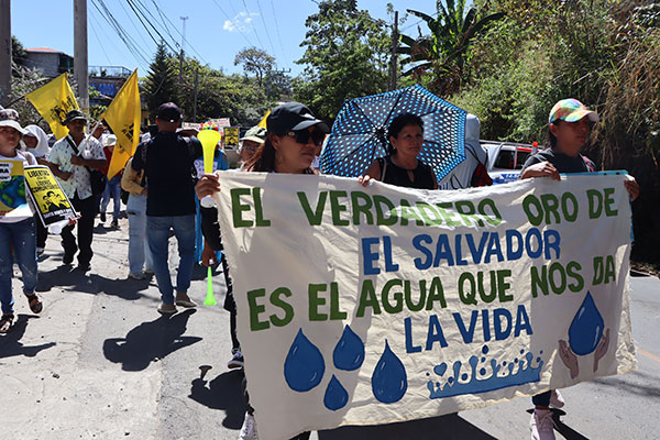52 SalvadorCaravana ADES
